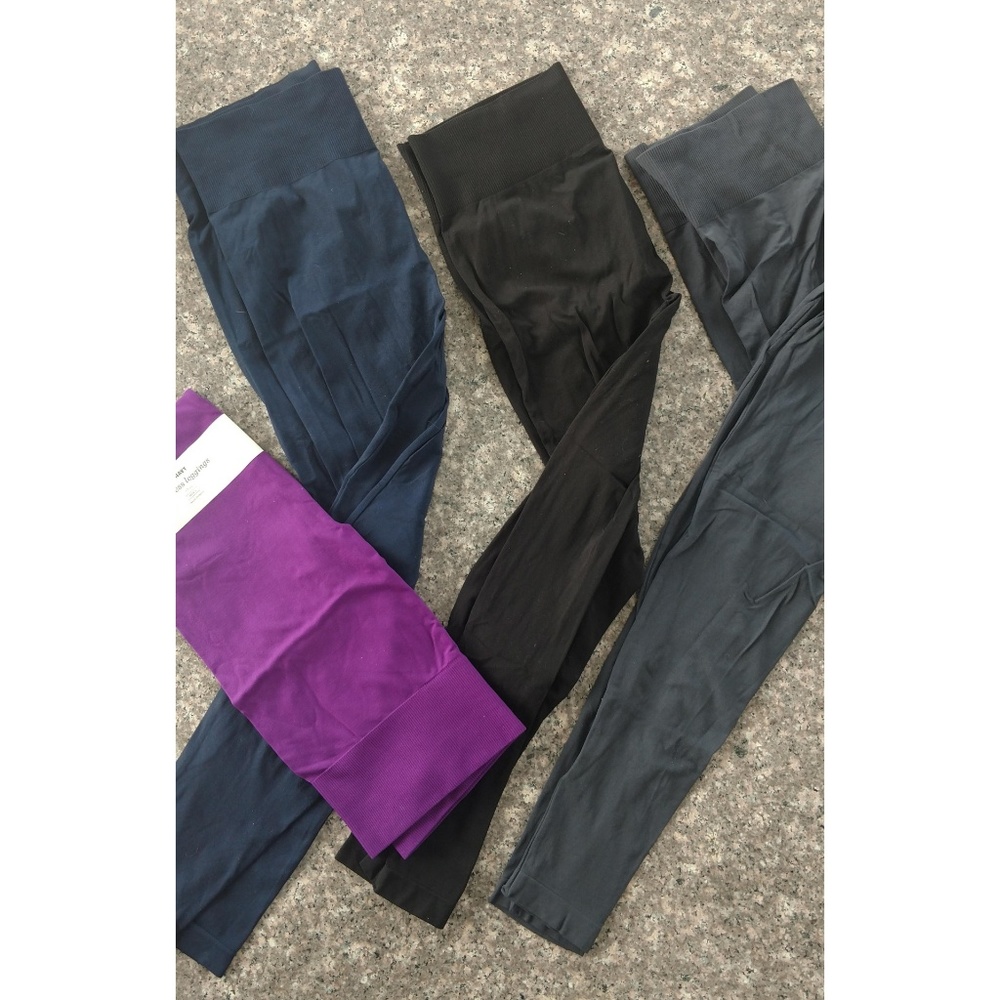 Bundle of 4 Pr Old Navy Seamless Leggings Large